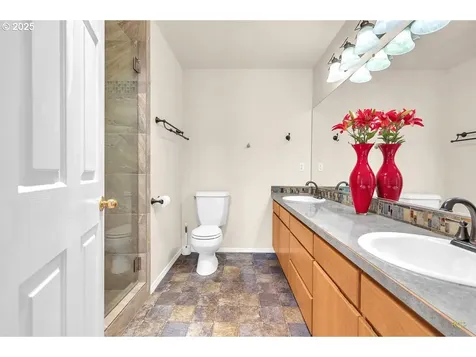 36640 Yocum Loop Sandy OR 97055