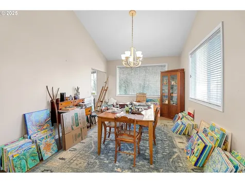243 Stags Leap Court Eugene OR 97404