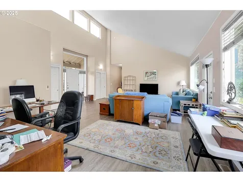 243 Stags Leap Court Eugene OR 97404