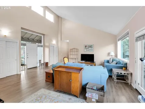 243 Stags Leap Court Eugene OR 97404