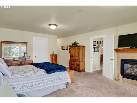 570 Columbia Street Cathlamet WA 98612