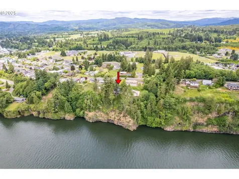 570 Columbia Street Cathlamet WA 98612