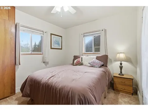 7052 N Fenwick Avenue Portland OR 97217