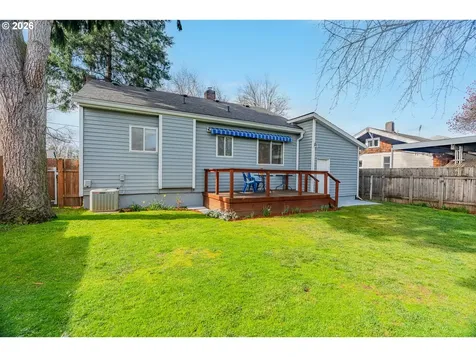 7052 N Fenwick Avenue Portland OR 97217