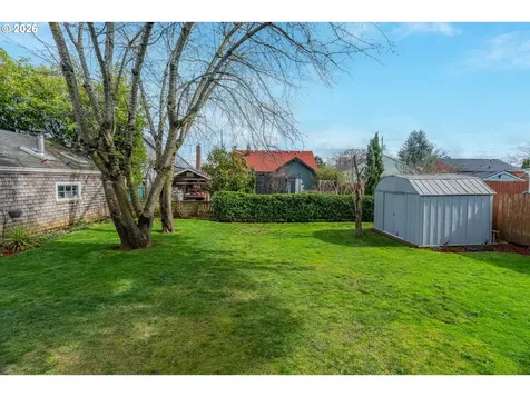 7052 N Fenwick Avenue Portland OR 97217