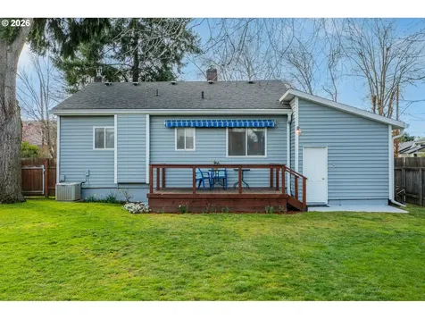 7052 N Fenwick Avenue Portland OR 97217