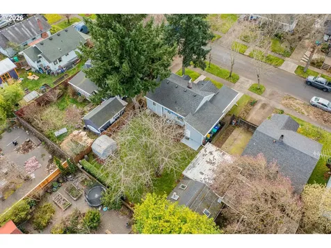 7052 N Fenwick Avenue Portland OR 97217