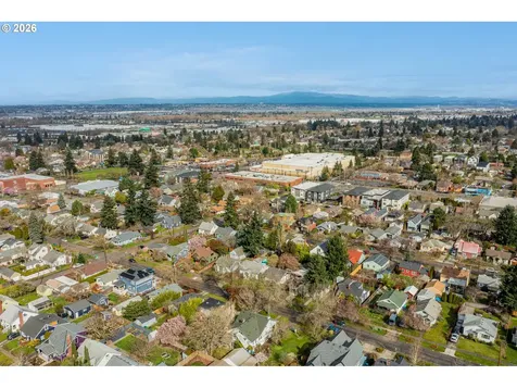 7052 N Fenwick Avenue Portland OR 97217