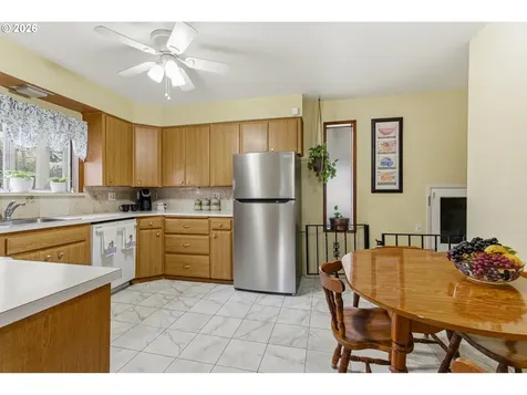 7052 N Fenwick Avenue Portland OR 97217