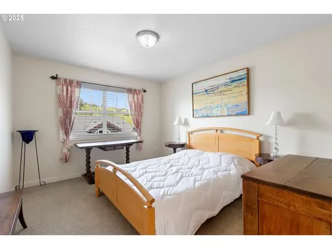 2346 NW Brewer Lane Portland OR 97229