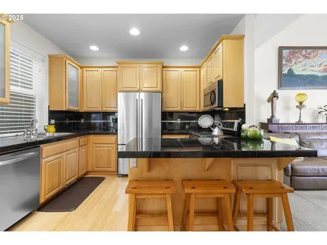 2346 NW Brewer Lane Portland OR 97229
