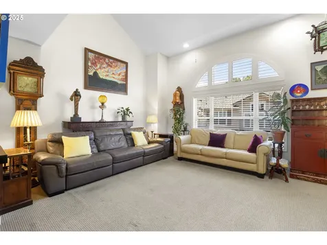 2346 NW Brewer Lane Portland OR 97229