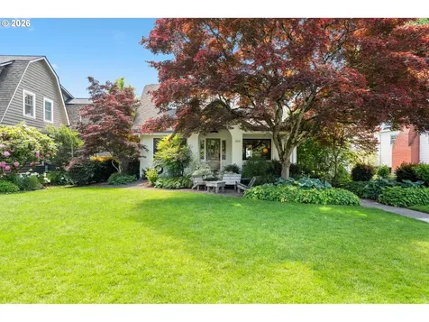4214 SE Oak Street Portland OR 97215