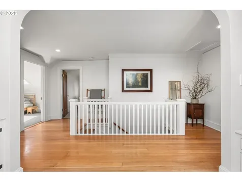 4214 SE Oak Street Portland OR 97215