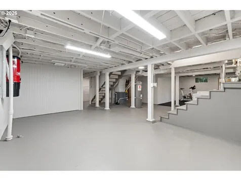 4214 SE Oak Street Portland OR 97215