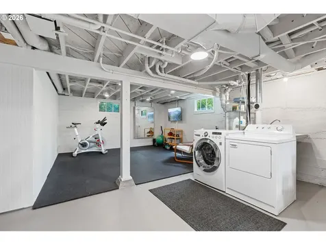 4214 SE Oak Street Portland OR 97215