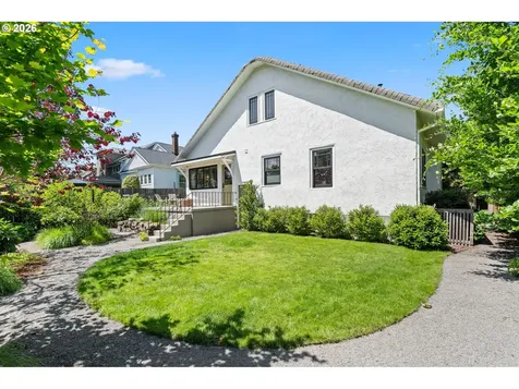 4214 SE Oak Street Portland OR 97215