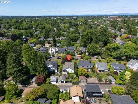 4214 SE Oak Street Portland OR 97215