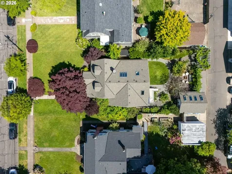 4214 SE Oak Street Portland OR 97215