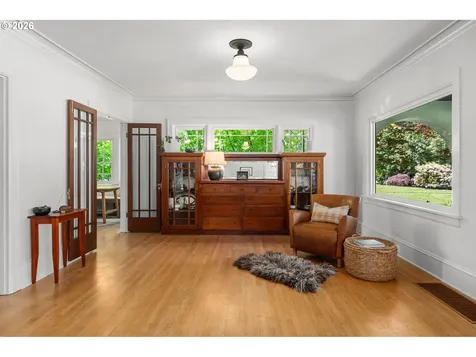 4214 SE Oak Street Portland OR 97215