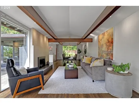 3619 SW 50th Avenue Portland OR 97221