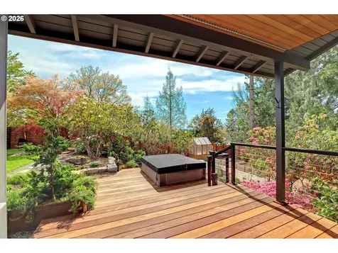 3619 SW 50th Avenue Portland OR 97221