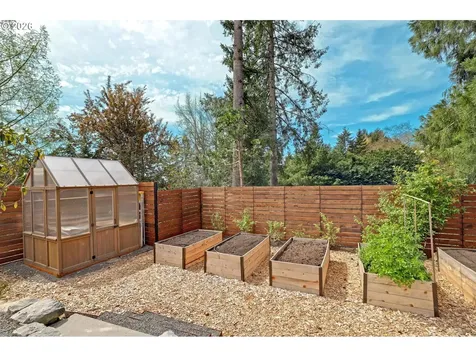 3619 SW 50th Avenue Portland OR 97221