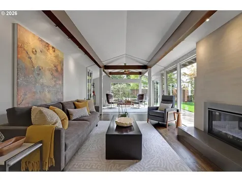 3619 SW 50th Avenue Portland OR 97221