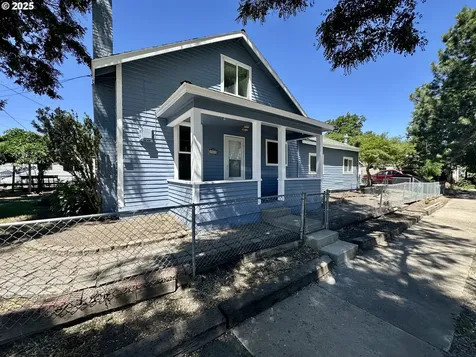 2302 N Depot Street La Grande OR 97850