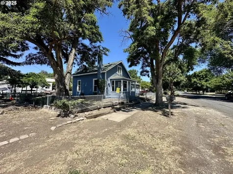 2302 N Depot Street La Grande OR 97850