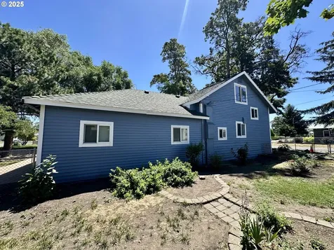 2302 N Depot Street La Grande OR 97850