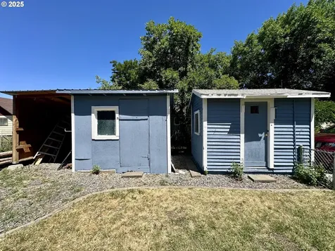 2302 N Depot Street La Grande OR 97850