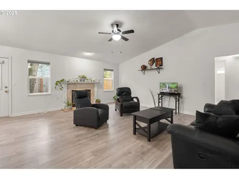618 NE Faloma Road Portland OR 97211
