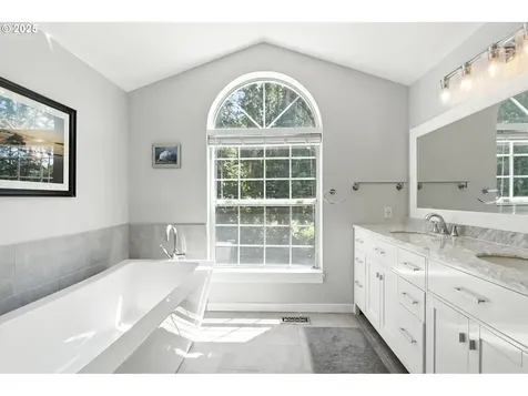 3018 NE 94th Way Vancouver WA 98665