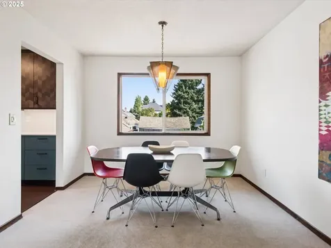 3511 NE Holman Street Portland OR 97211