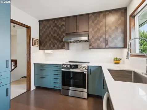 3511 NE Holman Street Portland OR 97211