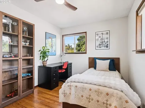 3511 NE Holman Street Portland OR 97211