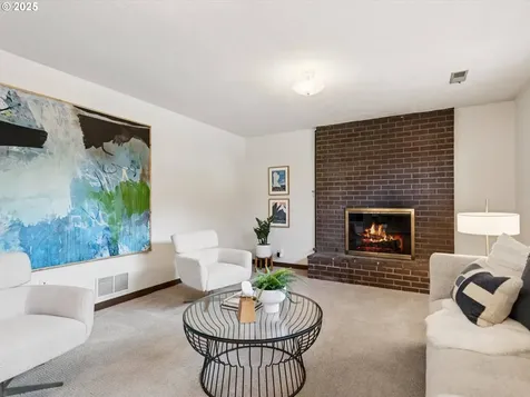 3511 NE Holman Street Portland OR 97211