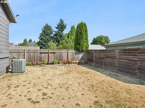 3511 NE Holman Street Portland OR 97211