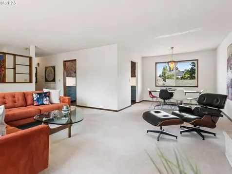 3511 NE Holman Street Portland OR 97211
