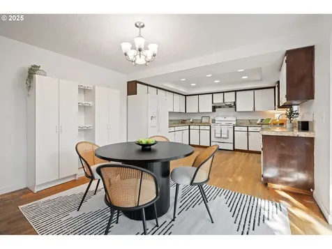 1466 SW 5th Place Gresham OR 97080