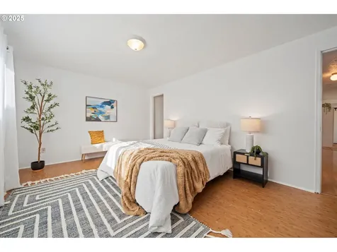 1466 SW 5th Place Gresham OR 97080