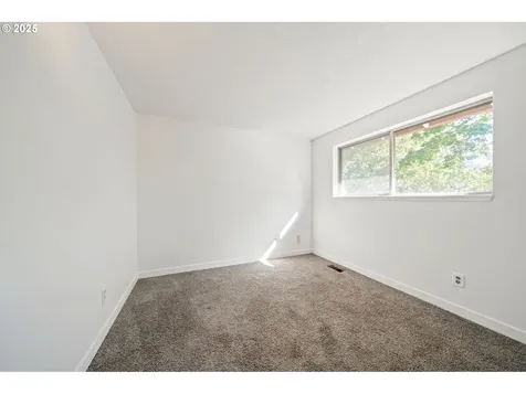 1466 SW 5th Place Gresham OR 97080