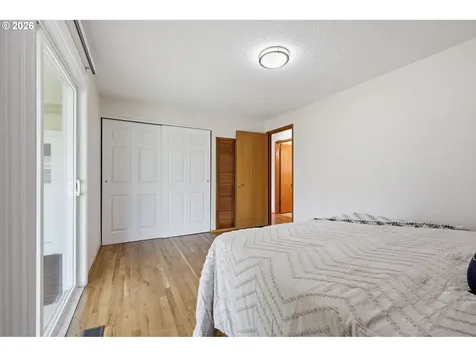 1383 Thompson Road Woodburn OR 97071