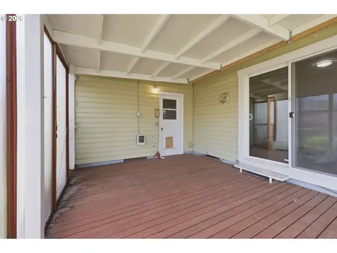1383 Thompson Road Woodburn OR 97071