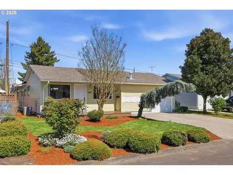 1383 Thompson Road Woodburn OR 97071
