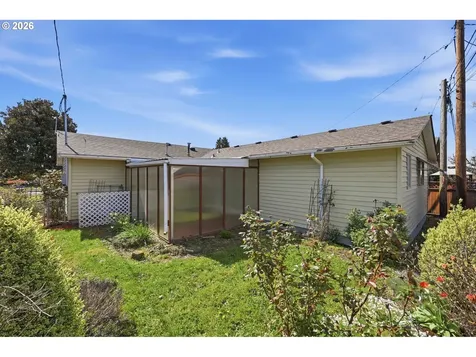 1383 Thompson Road Woodburn OR 97071
