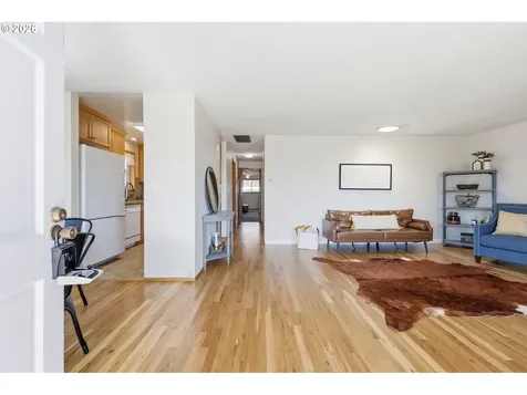 1383 Thompson Road Woodburn OR 97071