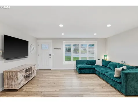 14638 SW May Court Sherwood OR 97140