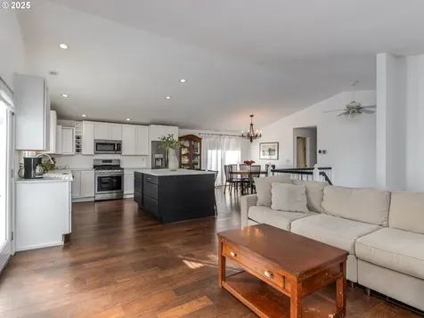 14755 SW 139th Avenue Portland OR 97224